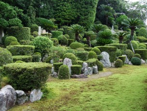 枯山水の庭園 客殿西側